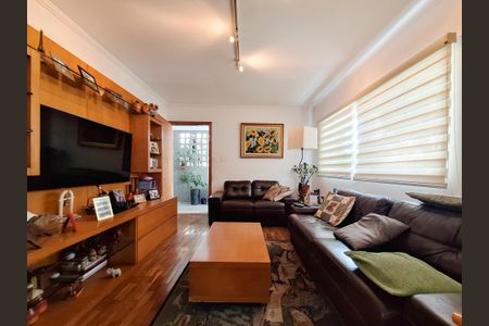 Casa à venda com 222m², 3 quartos e 2 vagasSala