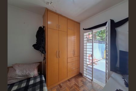 Casa à venda com 222m², 3 quartos e 2 vagasQuarto 3