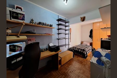 Casa à venda com 222m², 3 quartos e 2 vagasQuarto 3