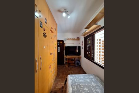 Casa à venda com 222m², 3 quartos e 2 vagasQuarto 2