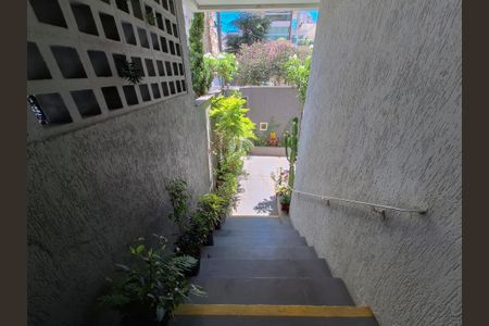 Casa à venda com 222m², 3 quartos e 2 vagasEntrada