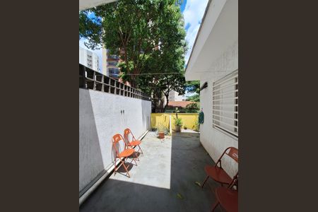 Casa à venda com 222m², 3 quartos e 2 vagasVaranda