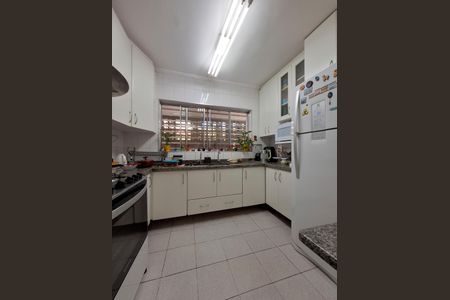 Casa à venda com 222m², 3 quartos e 2 vagasCozinha