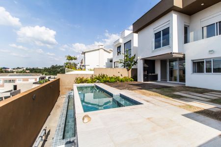 Casa de condomínio à venda com 309m², 5 quartos e 4 vagas Casa de condomínio à venda com 309m², 5 quartos e 4 vagasPiscina