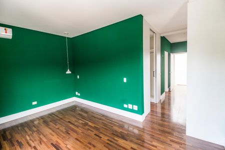 Casa de condomínio à venda com 309m², 5 quartos e 4 vagas Casa de condomínio à venda com 309m², 5 quartos e 4 vagasSuíte master