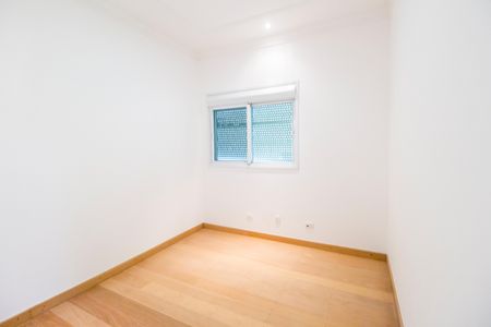 Casa de condomínio à venda com 1299m², 8 quartos e 4 vagas Casa de condomínio à venda com 1299m², 8 quartos e 4 vagasQuarto de Serviço