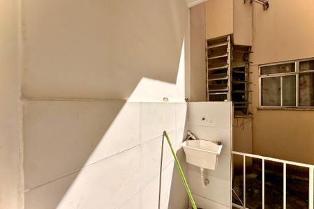 Apartamento para alugar com 65m², 2 quartos e sem vaga