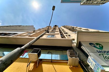 Apartamento para alugar com 65m², 2 quartos e sem vaga