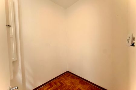 Apartamento para alugar com 65m², 2 quartos e sem vaga