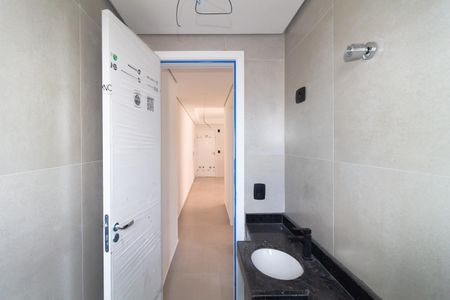 Apartamento à venda com 43m², 2 quartos e 1 vaga Apartamento à venda com 43m², 2 quartos e 1 vagaBanheiro