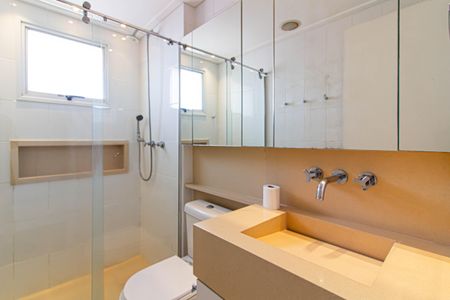 Apartamento para alugar com 110m², 2 quartos e 2 vagasBanheiro da Suíte