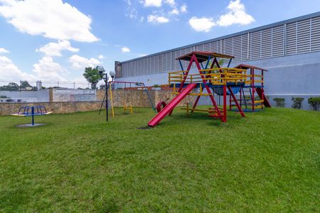 Apartamento à venda com 47m², 2 quartos e 1 vaga Apartamento à venda com 47m², 2 quartos e 1 vagaÁrea comum - Playground