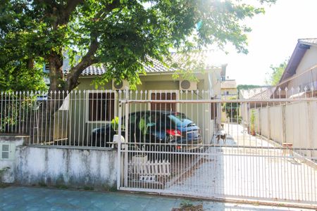 Casa para alugar com 45m², 2 quartos e 1 vagaFachada