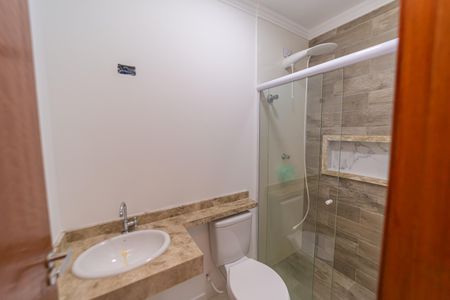 Casa de condomínio à venda com 65m², 2 quartos e 1 vaga Casa de condomínio à venda com 65m², 2 quartos e 1 vagaBanheiro