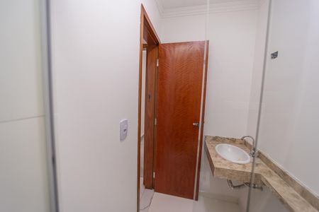 Casa de condomínio à venda com 65m², 2 quartos e 1 vaga Casa de condomínio à venda com 65m², 2 quartos e 1 vagaBanheiro