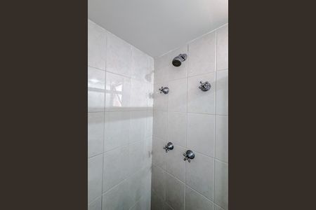 Apartamento para alugar com 74m², 2 quartos e 2 vagasBanheiro