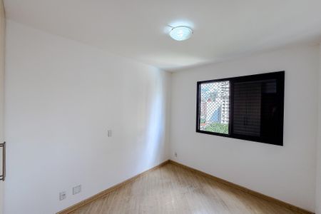 Apartamento para alugar com 74m², 2 quartos e 2 vagasQuarto 2 - Suíte