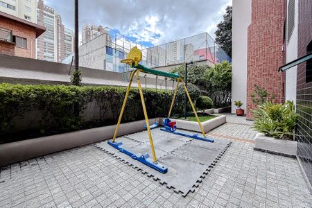 Apartamento para alugar com 74m², 2 quartos e 2 vagasÁrea comum - Playground