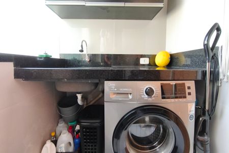 Apartamento à venda com 59m², 2 quartos e 1 vaga Apartamento à venda com 59m², 2 quartos e 1 vagaÁrea de Serviço