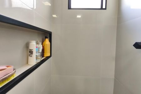 Apartamento à venda com 59m², 2 quartos e 1 vaga Apartamento à venda com 59m², 2 quartos e 1 vagaBanheiro