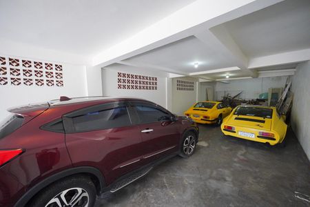 Casa para alugar com 359m², 7 quartos e 9 vagasGaragem 