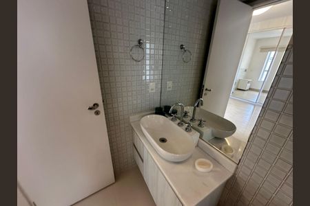 Apartamento para alugar com 70m², 2 quartos e 1 vagaBanheiro da Suíte