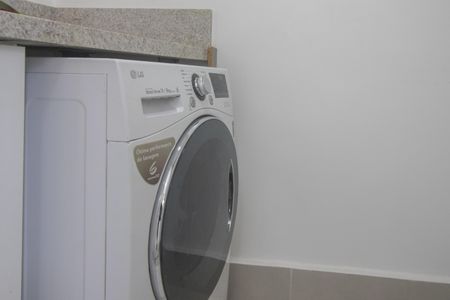 Apartamento à venda com 97m², 2 quartos e 1 vagaÁrea de Serviço