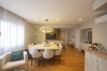 Apartamento à venda com 97m², 2 quartos e 1 vagaSala