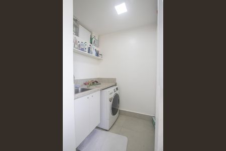 Apartamento à venda com 97m², 2 quartos e 1 vagaÁrea de Serviço