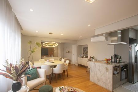 Sala de apartamento à venda com 2 quartos, 97m² em Vila Olímpia, São Paulo