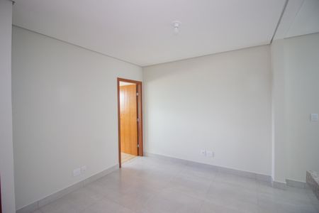 Sala de apartamento para alugar com 2 quartos, 53m² em Tijuca, Contagem