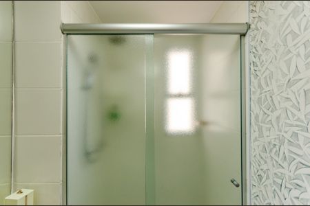 Apartamento à venda com 64m², 3 quartos e 1 vagaSuíte - Banheiro