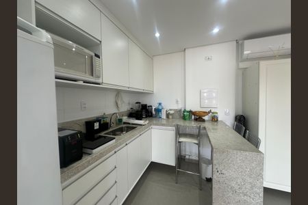 Apartamento para alugar com 36m², 1 quarto e 1 vaga Apartamento para alugar com 36m², 1 quarto e 1 vagaCozinha