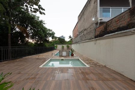 Apartamento para alugar com 40m², 1 quarto e 1 vaga Apartamento para alugar com 40m², 1 quarto e 1 vagaÁrea comum - Piscina