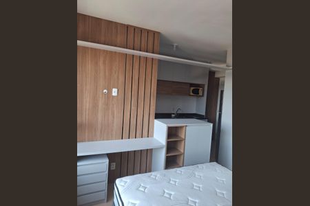 Quarto de kitnet/studio para alugar com 1 quarto, 25m² em Pinheiros, São Paulo