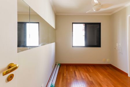 Apartamento à venda com 121m², 3 quartos e 3 vagasSuíte 02