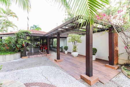 Apartamento à venda com 121m², 3 quartos e 3 vagasÁrea comum - Churrasqueira