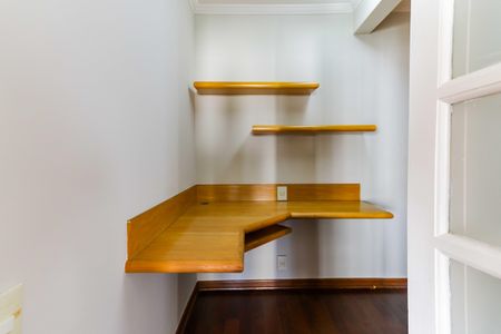 Apartamento à venda com 121m², 3 quartos e 3 vagasEscritório