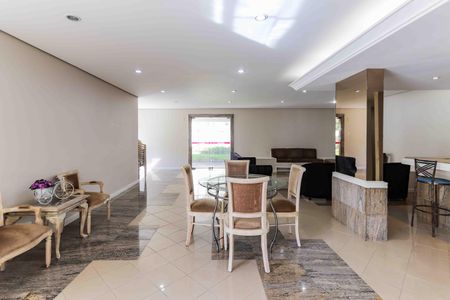 Apartamento à venda com 121m², 3 quartos e 3 vagasÁrea comum - Salão de festas