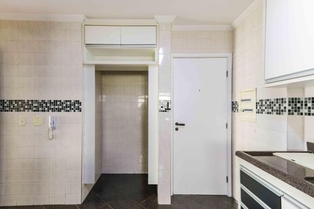 Apartamento à venda com 121m², 3 quartos e 3 vagasCozinha e Área de Serviço