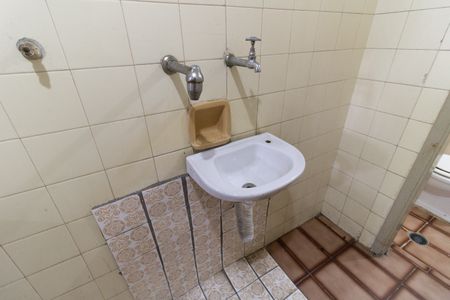 Casa à venda com 100m², 2 quartos e 2 vagas Casa à venda com 100m², 2 quartos e 2 vagasÁrea de Serviço - Lavabo