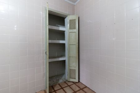 Casa à venda com 100m², 2 quartos e 2 vagas Casa à venda com 100m², 2 quartos e 2 vagasCozinha