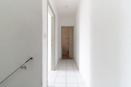 Casa à venda com 100m², 2 quartos e 2 vagas Casa à venda com 100m², 2 quartos e 2 vagasCorredor