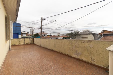 Casa à venda com 100m², 2 quartos e 2 vagas Casa à venda com 100m², 2 quartos e 2 vagasVaranda