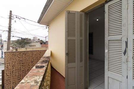 Casa à venda com 100m², 2 quartos e 2 vagas Casa à venda com 100m², 2 quartos e 2 vagasVaranda do Quarto 1