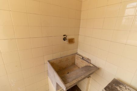 Casa à venda com 100m², 2 quartos e 2 vagas Casa à venda com 100m², 2 quartos e 2 vagasLavanderia