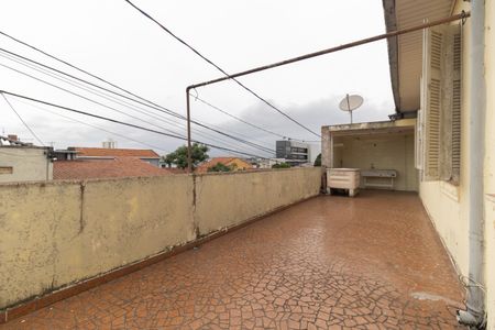 Casa à venda com 100m², 2 quartos e 2 vagas Casa à venda com 100m², 2 quartos e 2 vagasVaranda