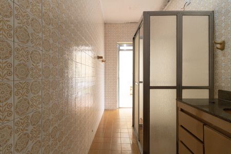 Casa à venda com 100m², 2 quartos e 2 vagas Casa à venda com 100m², 2 quartos e 2 vagasBanheiro