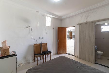 Casa para alugar com 310m², 4 quartos e 4 vagas Casa para alugar com 310m², 4 quartos e 4 vagasSuíte Externa