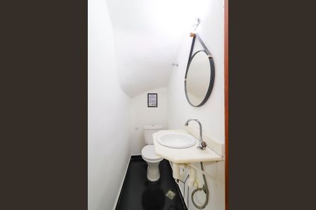 Casa de condomínio à venda com 115m², 3 quartos e 1 vagaLavabo